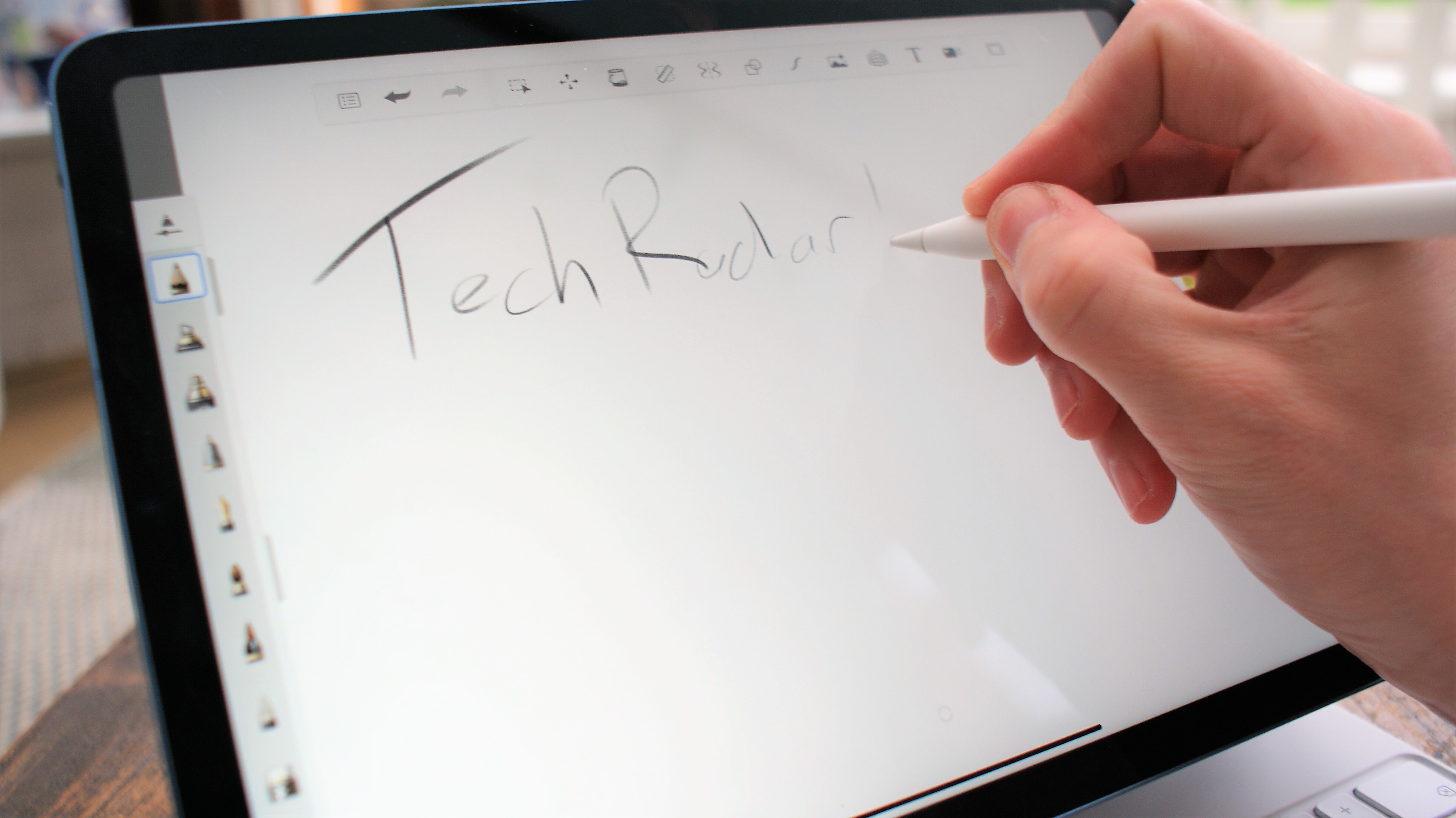 In-person images of the ipad Air 2022 in use